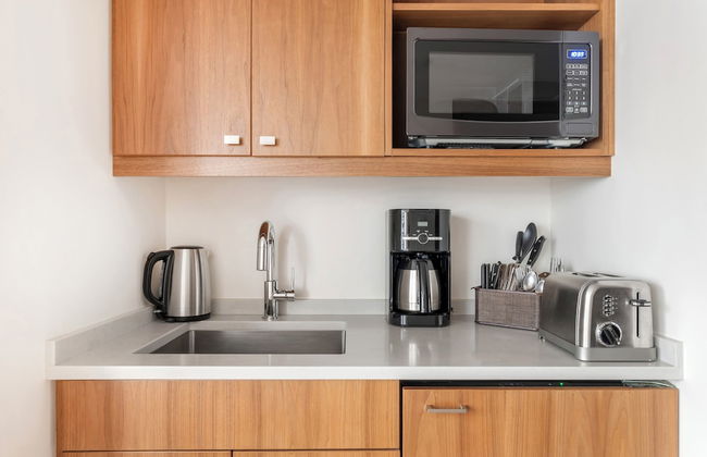 Embarc Vancouver - Photo 12