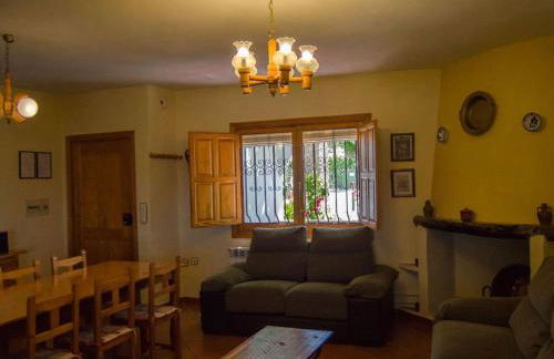 Holiday Home Gemütliches Haus in Anlage mit Schwimmbad in Válor by Interhome - Foto 32