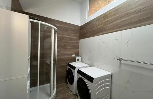 VipStay - Stilvoll und geräumige Apartments mit Terasse oder Balkon, Küche, kostenloses Parken, WLAN, Smart Tv - Foto 30