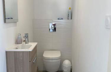 Villa ELISA Piscine Intérieure partagée chauffée à 29 degrés à 100m de la plage - Foto 32