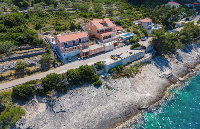 Beachfront Holiday Home - Foto 28