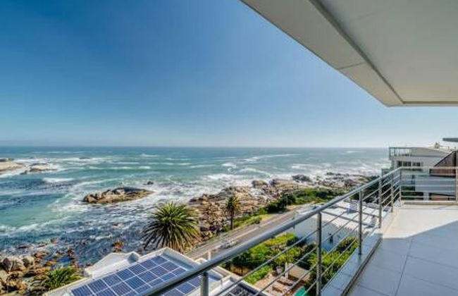 Immaculate Penthouse w Views Splash Pool CBT Penthouse - Photo 10