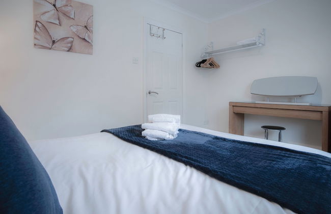 Sea Breeze Apt 3 - 2 Bed - Horton Beach - Photo 6