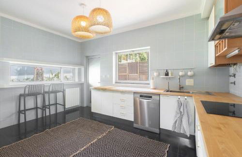 Beach Villa - 16min to Downtown - 30 PPL - Foto 9