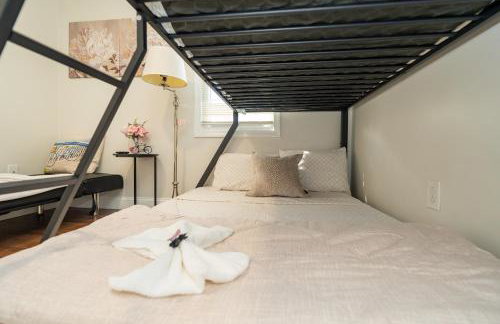 12BCozy 3BR Apartment with Koi Pond in Worcester - Foto 19