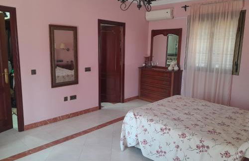 Spacious Garden Villa, private pool, huge grounds with orange trees - Foto 41