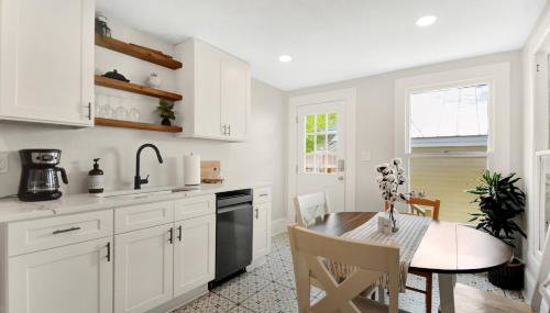 Apothecary - Upper Unit Downtown 2BR - Foto 5, dishwasher