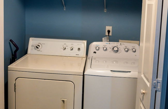 Amazin Lrg 3 Bed house w/ King bed - Foto 49