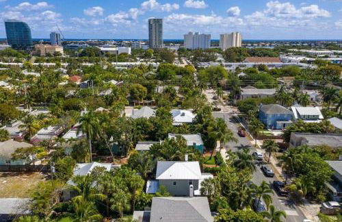 Tropical Estate w/ Guesthouse & Pool. Sleeps 8! - Foto 57