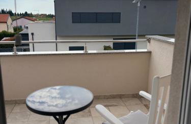 Villa Silver Novigrad with private pool - Photo 63