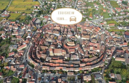 2BR Apartment near Colmar Centre - Boho Style, Hidden Room, Free Parking - Foto 29