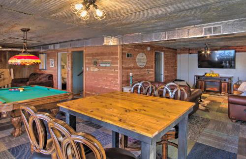 Lakefront Gem with Screened Porch and Game Room! - Foto 2