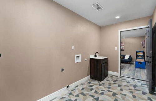 The Sinatra - Fun 5BD Home Huge Pool Game Room - Foto 145