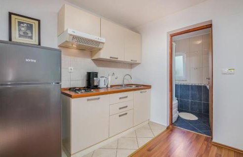 Cozy Apartment In Malinska Dubasnica - Foto 12