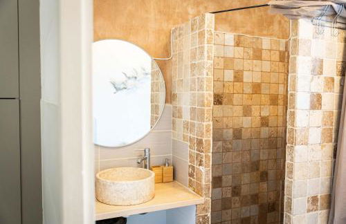 Spacieux T2 au coeur de la Camargue - 10mn Plage - Foto 9