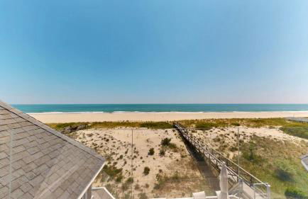 Spectacular 8 Bedroom Oceanfront Hamptons Beach House, Your Castle By The Sea ! - Foto 15