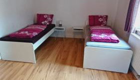 Einfache 2 Zimmer Wohnung mit Parkplatz nur 8 Min nach Bayreuth - Foto 2