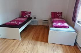 Einfache 2 Zimmer Wohnung mit Parkplatz nur 8 Min nach Bayreuth - Foto 2