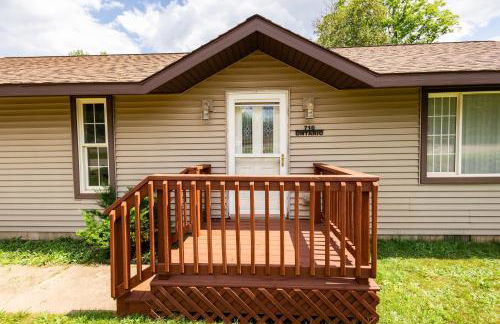 Indoor Hot-Tub! Spacious & Updated MQT Township Home! - Photo 34