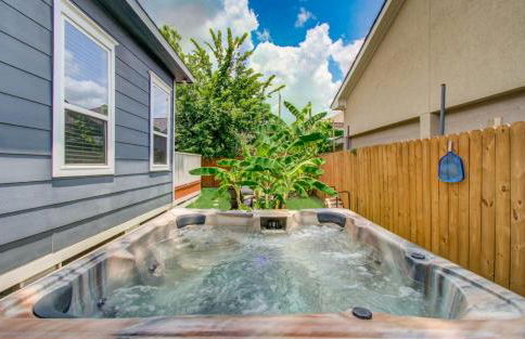 3BD Historic Charm x Modern Amenities w Hot Tub - Foto 35