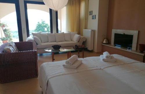 House with View in Amfithea - Photo 38