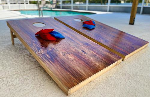 Spacious 5BR Private Home, Private Pool & Salt Water Spa, Minutes from Beaches - Foto 32