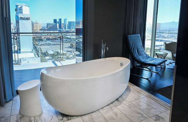 Strip View Luxury Studio No Resort Fee Palms Place - Foto 41