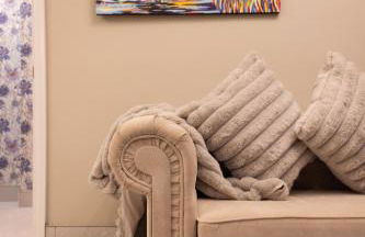 The Secret Garden, Donaghadee - The Hideaway - Stylish 5-Beds, and Lavish 3-Bedrooms - Guests 7 - Super Fast Speed Wi-FI - Foto 73