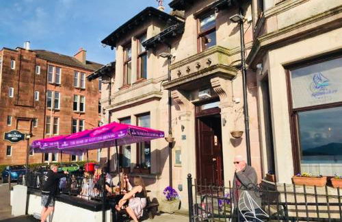 THE RESTING LION - Gourock Town Center Holiday Home Apartment - Foto 37