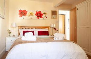 Garden Apartment, 1 Pilots Point - Photo 17