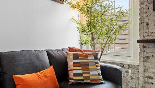 Downtown Free Parking Garage - 5 min walk OTR - Foto 2