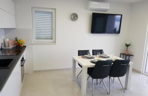 La Vista apartments - Photo 30