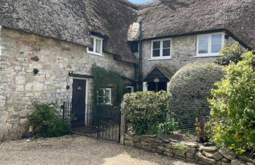 Ivy Cottage - Photo 2