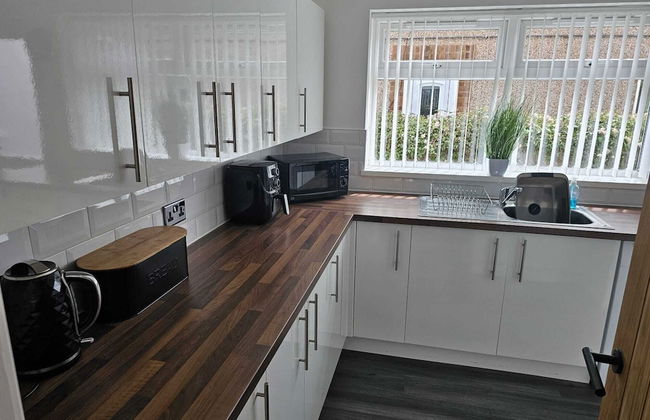 3-beds, Sleeps 6 Walking Distance to Castle & Town - Foto 8