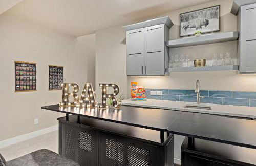 NEW! Elegant Home near TPC Golf Course & Trails - Foto 46