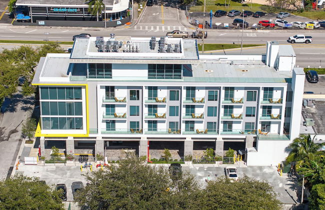 Milan Aventura Hotel - Photo 1