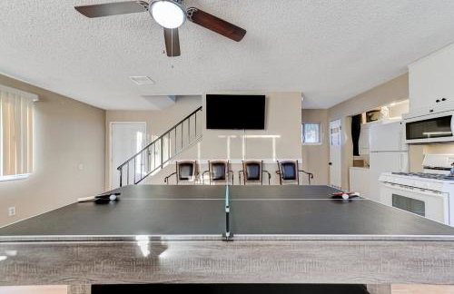 Strip-side Villa, 6 Beds, Pool, Mini Golf, Karaoke - Foto 12