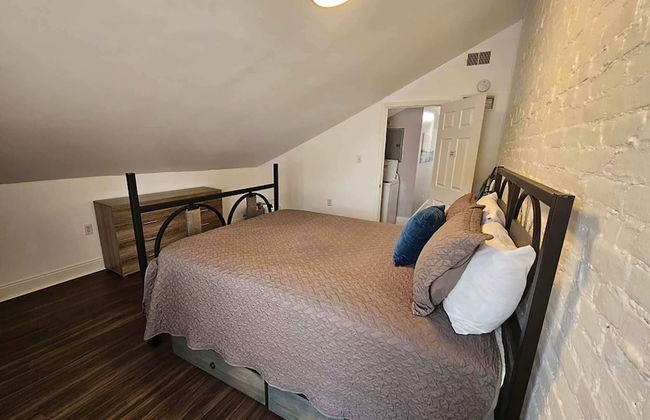 Heart of Mainstrasse Apt 4 - Photo 2