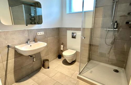 Perfekt für 2! Küche Netflix Terrasse Flughafen - Foto 18