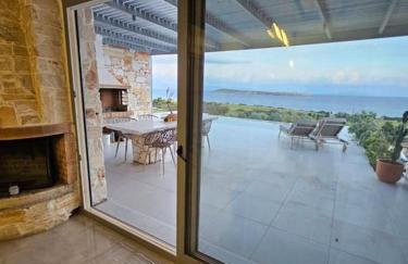 Drios Hillhouse - Photo 16