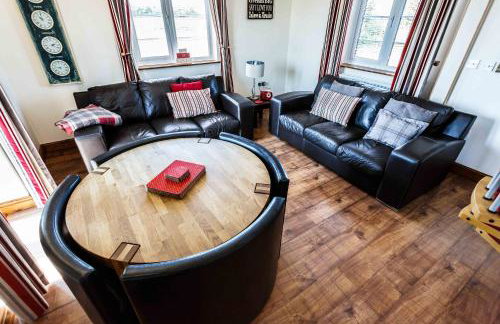 Lincoln Holiday Retreat Lodge with Private Hot Tub - Foto 79