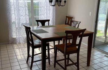 Spacious Cabin Retreat - Sleeps 12 -1hr from STL - Foto 5