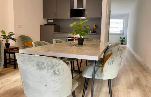 Goldstadt Schlössle Suite 2-Zimmer Design Apartament Zentrum Pforzheim - Foto 52