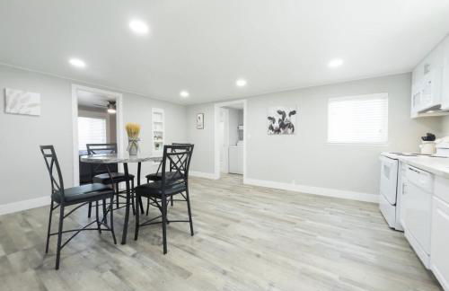 Country Living 3BR with fenced yard on Mooney - Foto 6