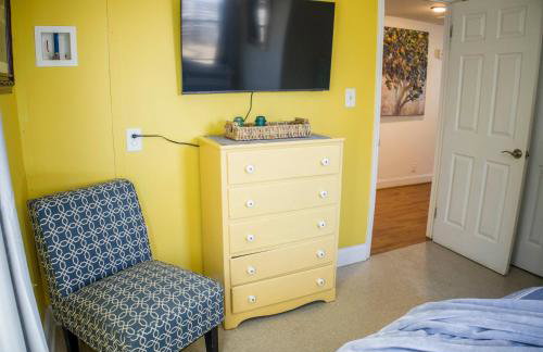 White Picket Fence - EV Charger! - Foto 27