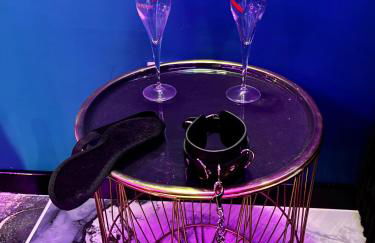 Le Confidentiel -Love Room, marbres, jeux, jacuzzi - Foto 16