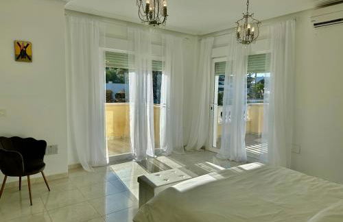 Villa Lissa Luxe - Photo 19