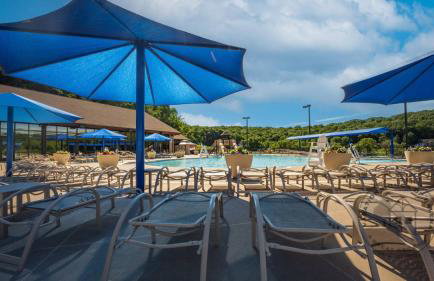 Galena Spring Escape - Hot Tub & Cozy Nights - Foto 14