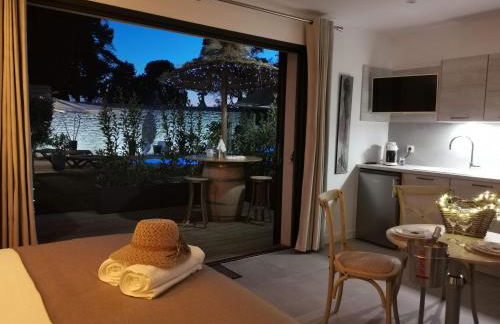 Suite l'inattendu avec Spa privatif et espace bien-être. - Foto 6
