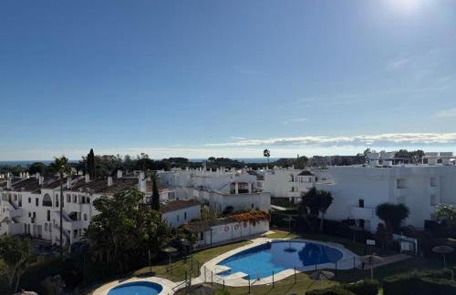 Sun Gardens Penthouse - Photo 5